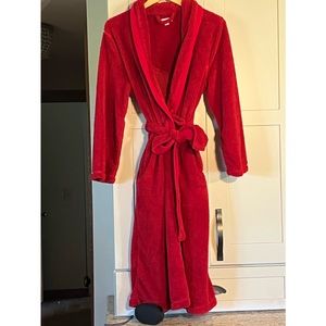 Perfect holiday robe, Sonoma red french terry robe, pockets, tie front, size M